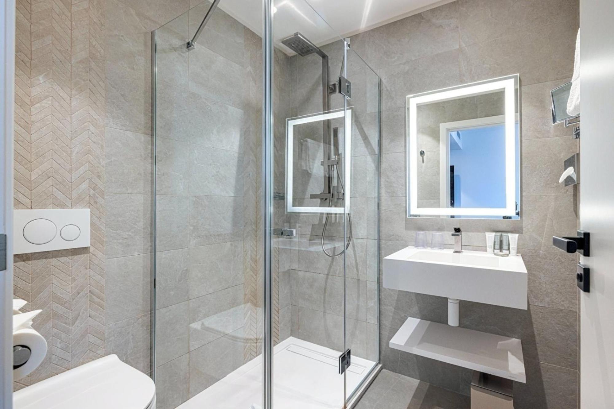 Hotel Apollinaire 4*